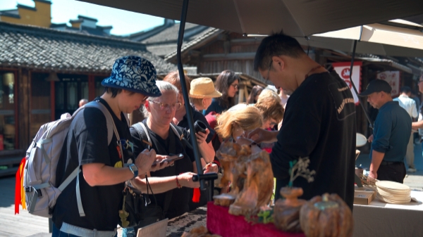 从“打卡式旅游”到“沉浸式体验”——“五一”消费升级背后的文艺创作驱动力